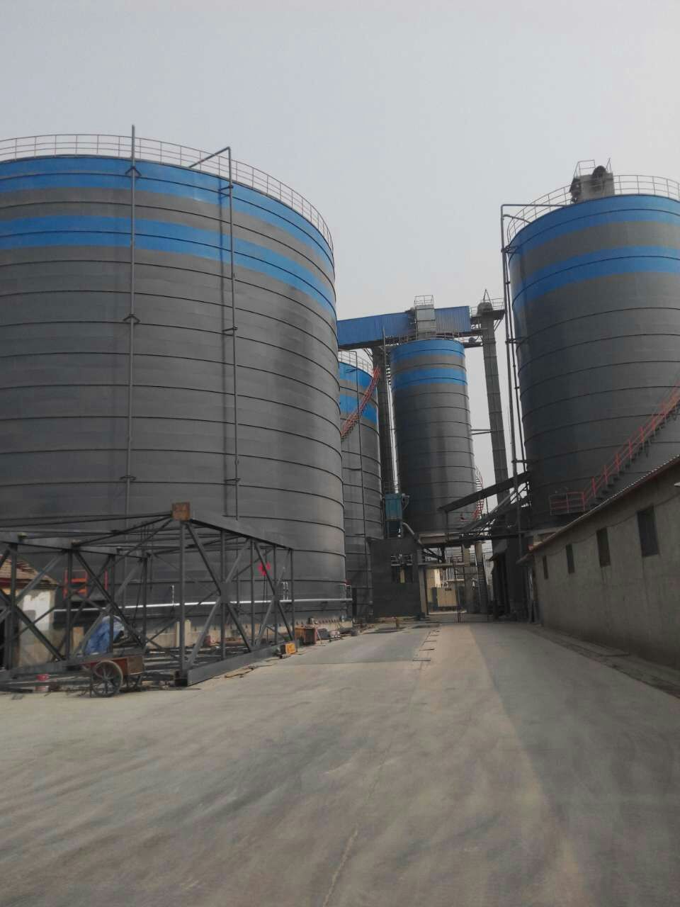 南部粉煤灰储存库基础怎么建造